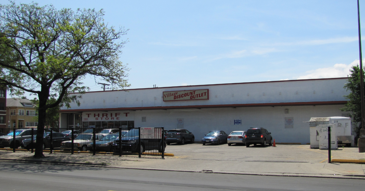 Village Discount Outlet Albany Park Chicago Thrift Store